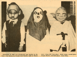 Illustration for article titled A Treasure Trove of Awesome Old-School Star Wars Costumes